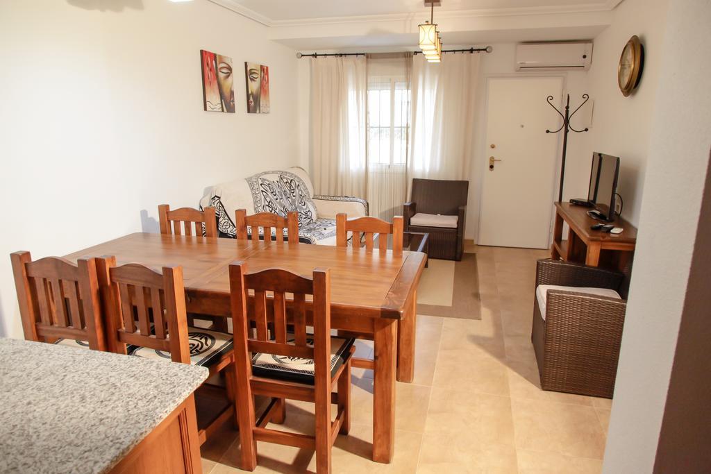 Apartment Altos De La Bahia X Torrevieja Værelse billede