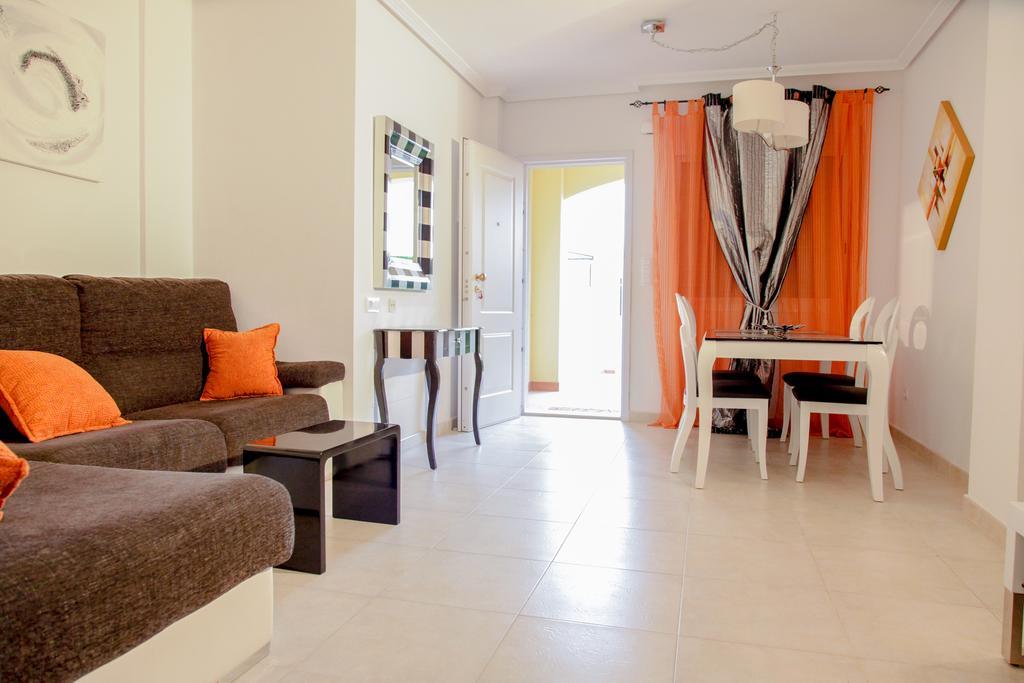 Apartment Altos De La Bahia X Torrevieja Værelse billede