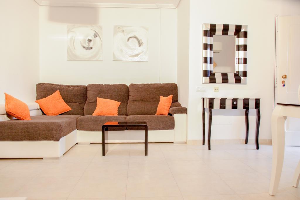 Apartment Altos De La Bahia X Torrevieja Værelse billede
