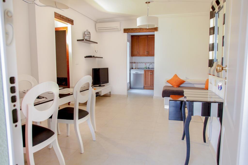 Apartment Altos De La Bahia X Torrevieja Værelse billede